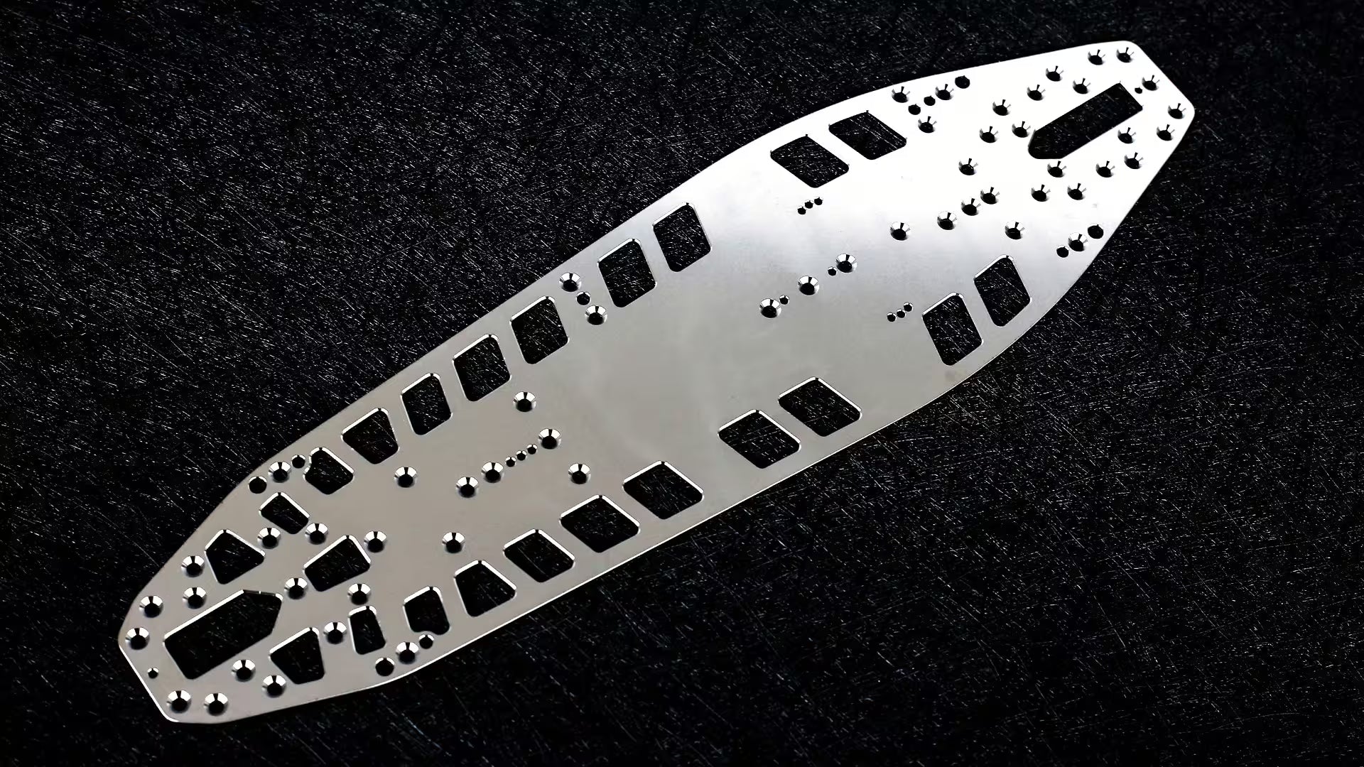 WEIRC Awesomatix A800R Steel Chassis And Screw Kit